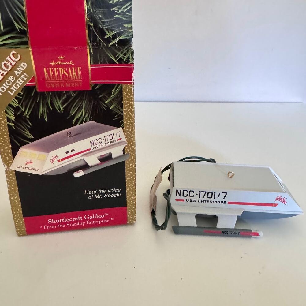 ❌SOLD❌ Hallmark Star Trek Keepsake Magic Ornament Shuttlecraft Galileo Mr. Spock - Picture 2 of 7